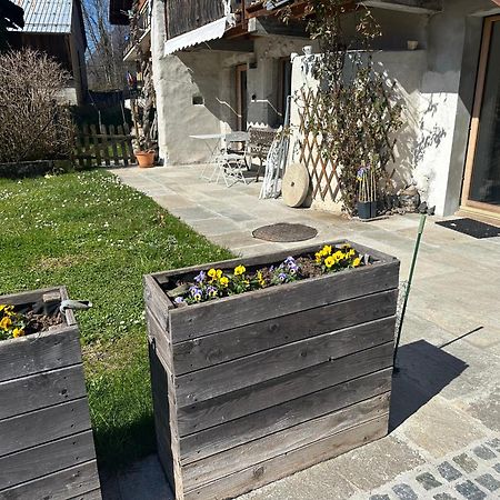Dans Hameau, Pres Des Pistes Logement De Plein Pied Au Calme Taninges Eksteriør billede