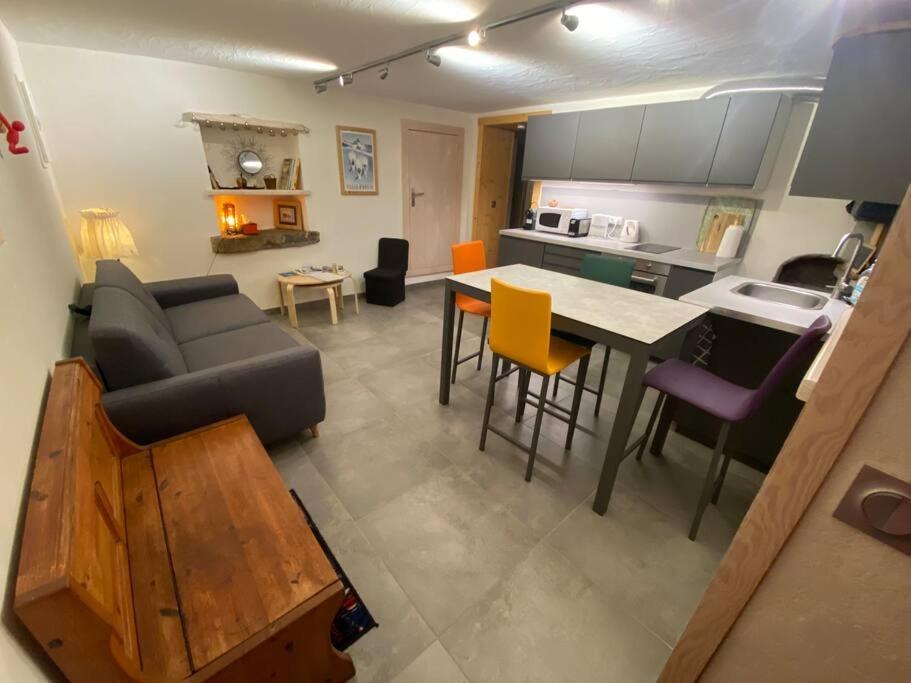 Dans Hameau, Pres Des Pistes Logement De Plein Pied Au Calme Taninges Eksteriør billede